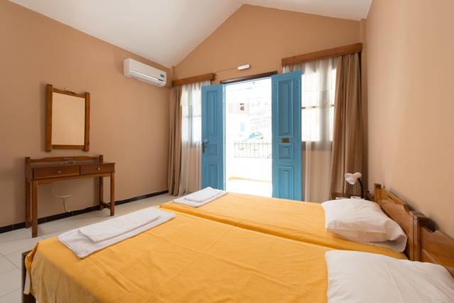 Symi Sunshine Apartment Luaran gambar